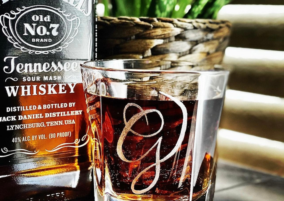 Live calligraphy event by Marielena Chávez