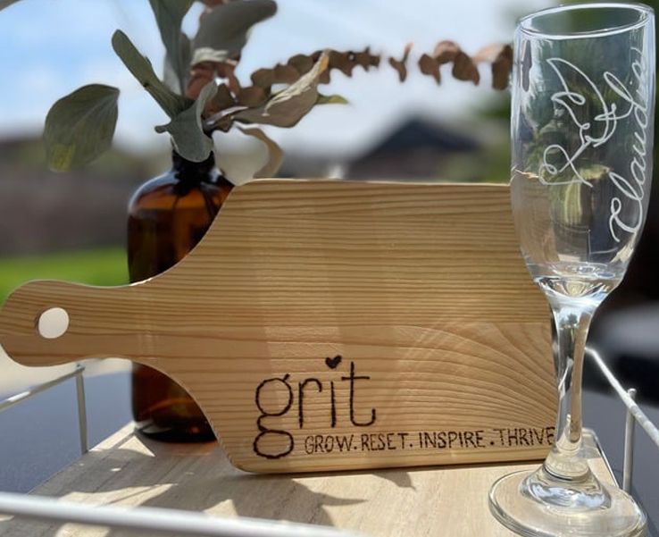 Live calligraphy event by Marielena Chávez